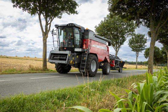 MF Activa sērijas kombaini